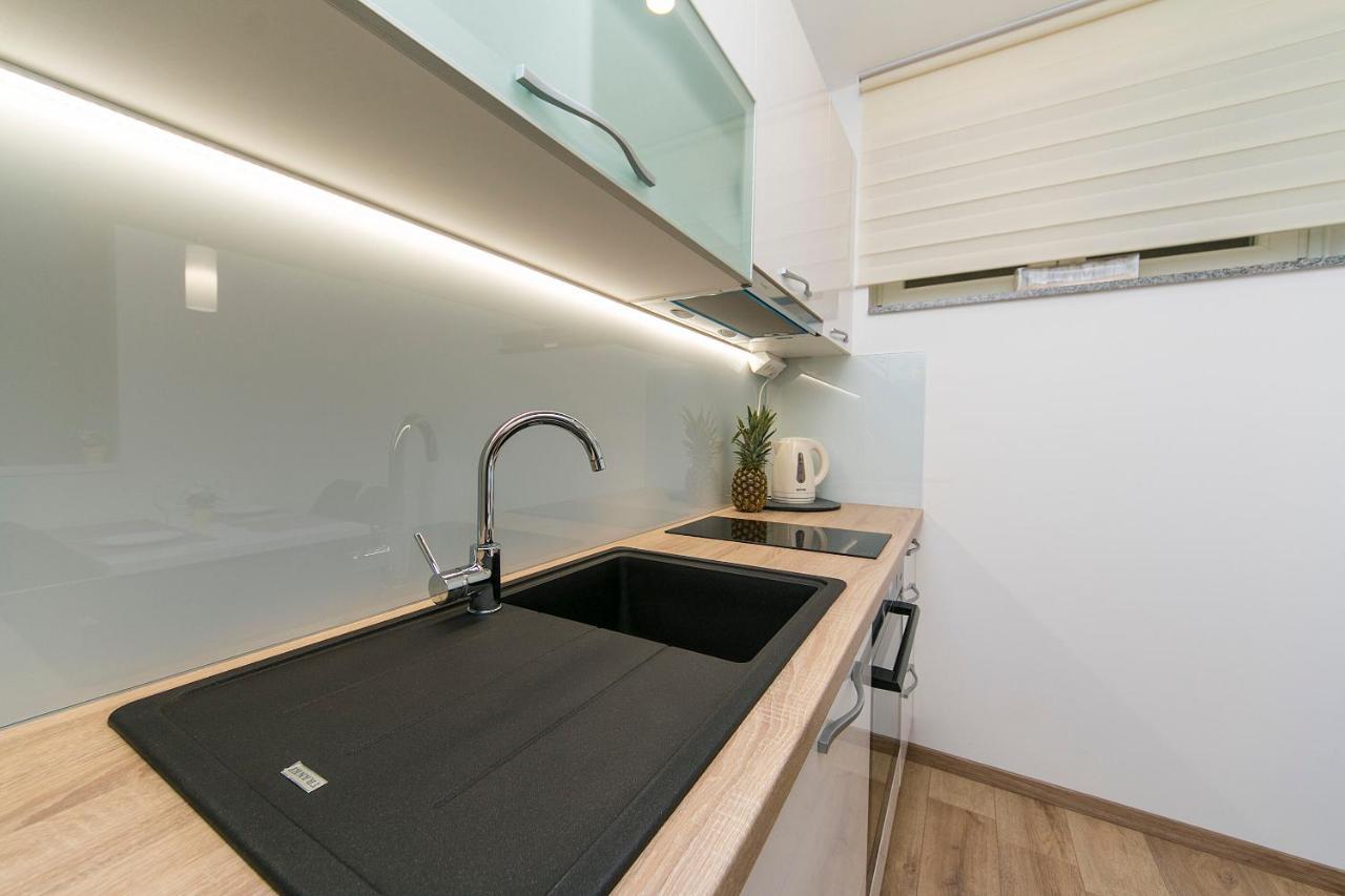 Apartments Vila Nadalina Delux Брела Екстер'єр фото