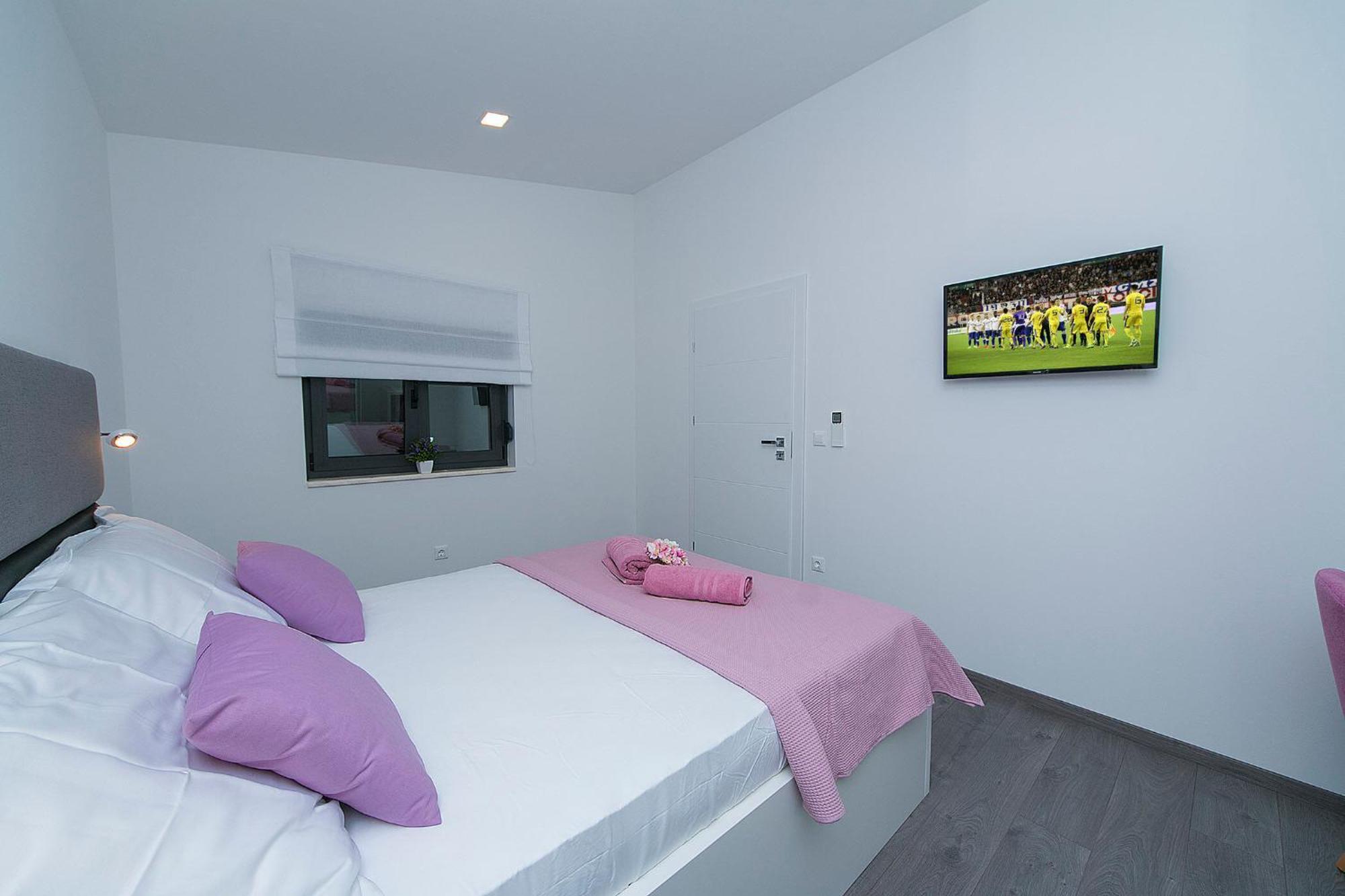 Apartments Vila Nadalina Delux Брела Номер фото