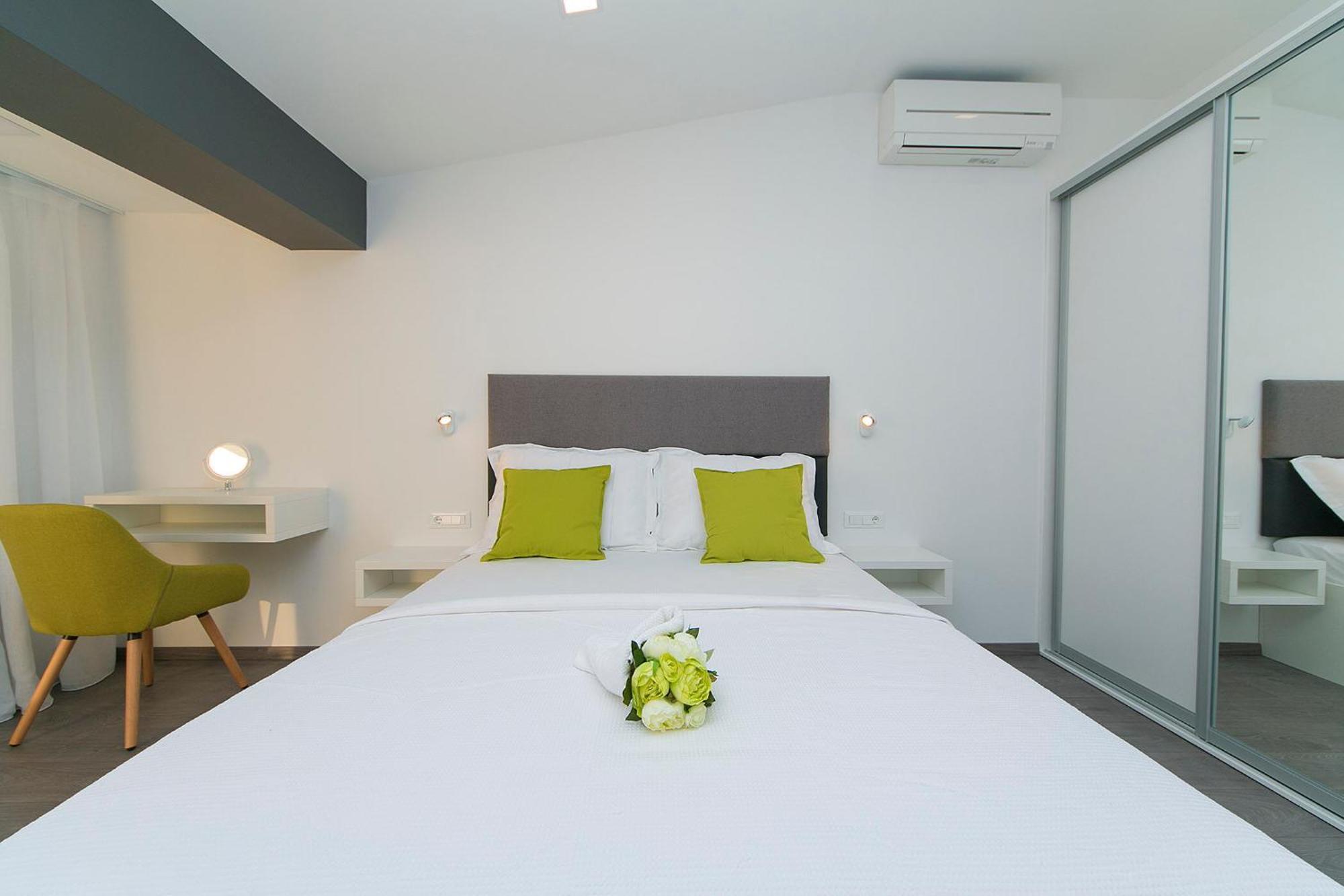 Apartments Vila Nadalina Delux Брела Номер фото